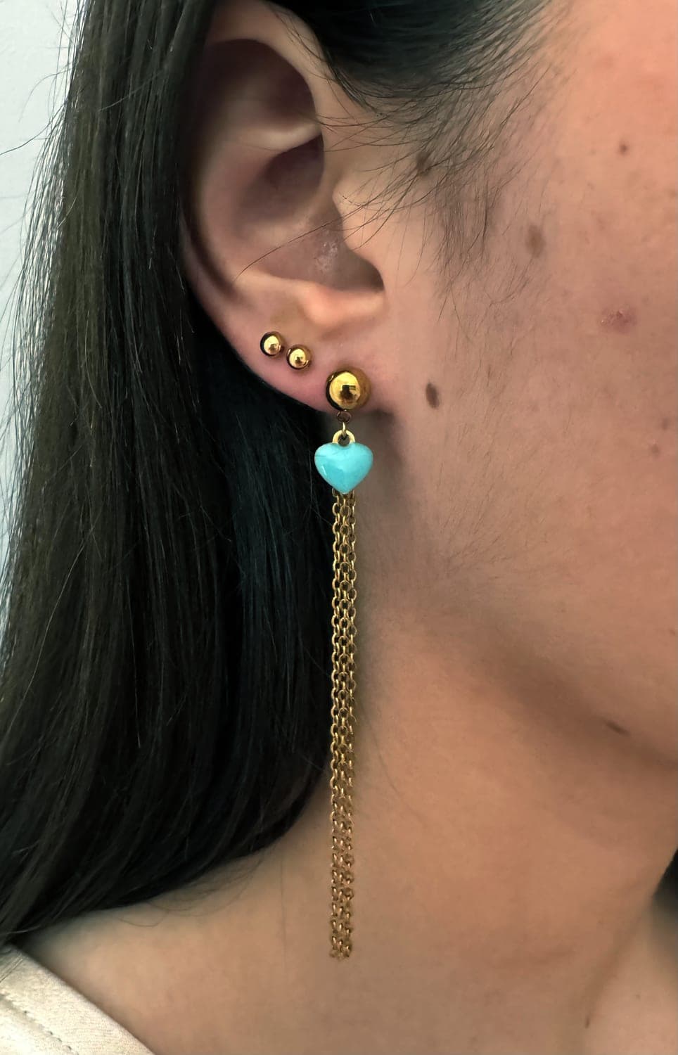Cœur, boucles d'oreilles fait main portées, La Coquette